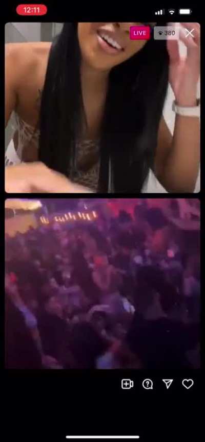 Yall no cap, she had a pussy slip in a live before this but when I went to go stop the recording. I notice my shit wasn’t recording 🤦🏾‍♂️<wbr>🤦🏾‍♂️<wbr>🤦🏾‍♂️<wbr>🤦🏾‍♂️<wbr>..