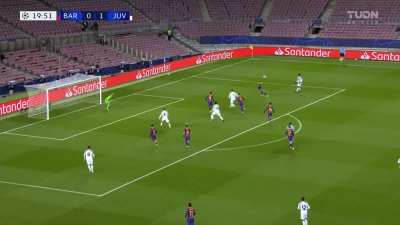 Barcelona 0-2 Juventus: McKennie goal