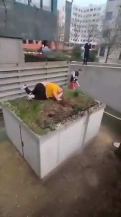 Son esos golpes que saben a hierro