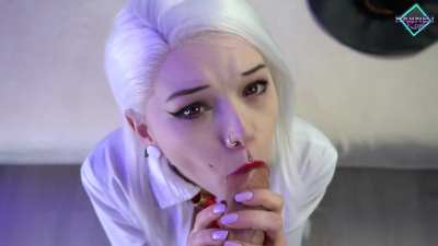 Sexy Ashe from Overwatch cosplayer sucks a big dick
