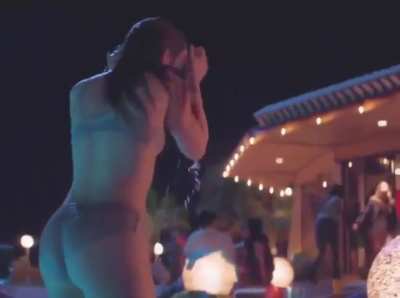 Kaitlyn Dever
