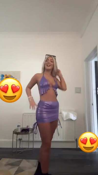 Little sexy tart