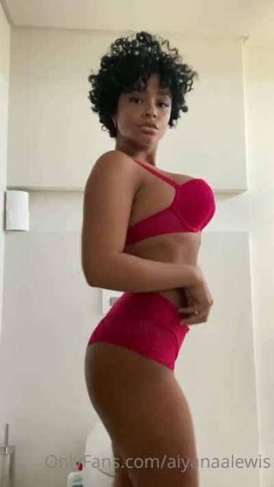 Ppl Saying She Getting Fat I don’t see it 👀.