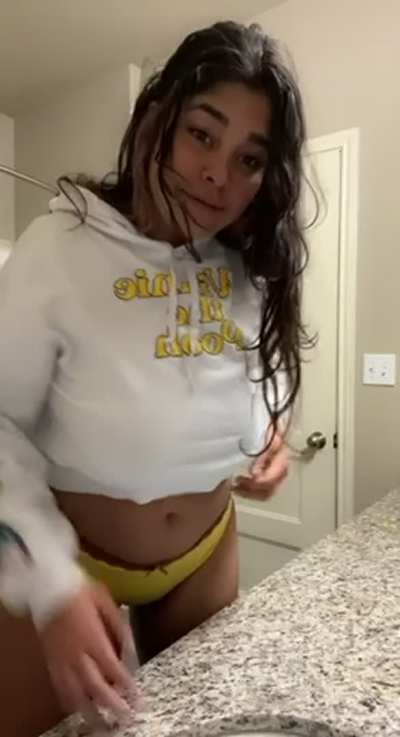 Jiggly drop