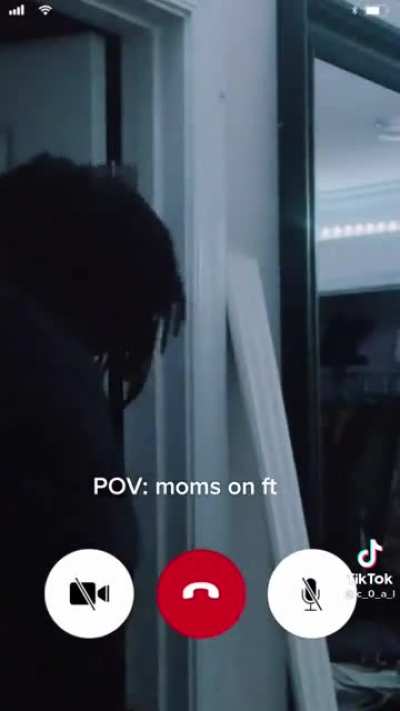 Moms on FaceTime