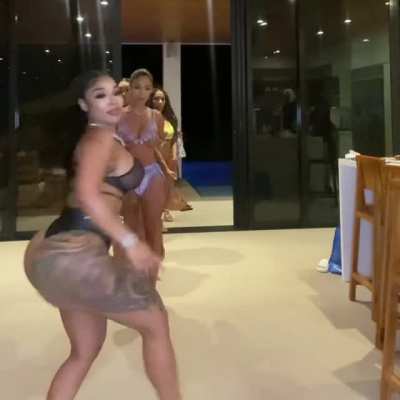 Alexis and her friends twerking around. I think we can all agree the lavender/purple one was the best.