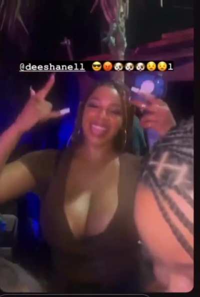 Dee Shanell 