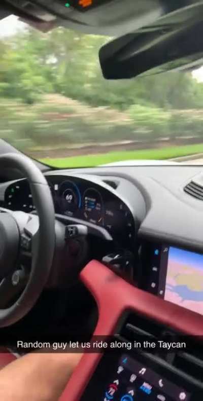 Speed run in the Taycan