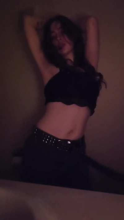 Bratty domme looking for more subs to obsess over me and get me whatever I want:p