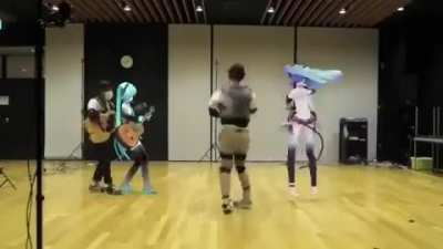 When Sensors, IoT and Augmented Reality merges to make avatars dance... A stunning show emerges!