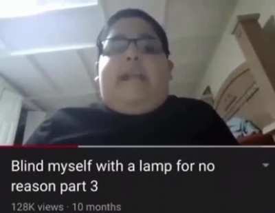 *turns lamp on* AAAA-
