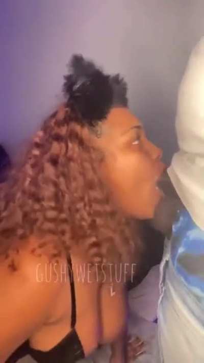 Gushy<wbr>wetst<wbr>uff🤤😍
