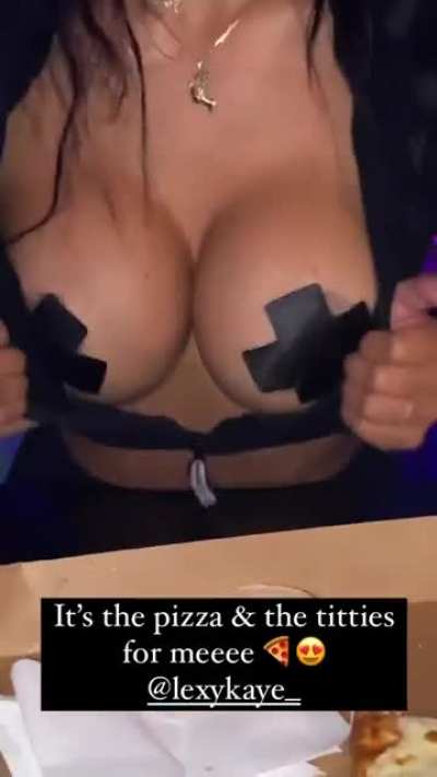 tits n pizza