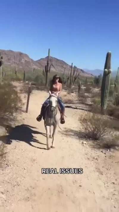 That horse be like “I gotcha homie watch this”