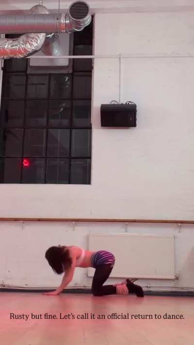 Alice dancing
