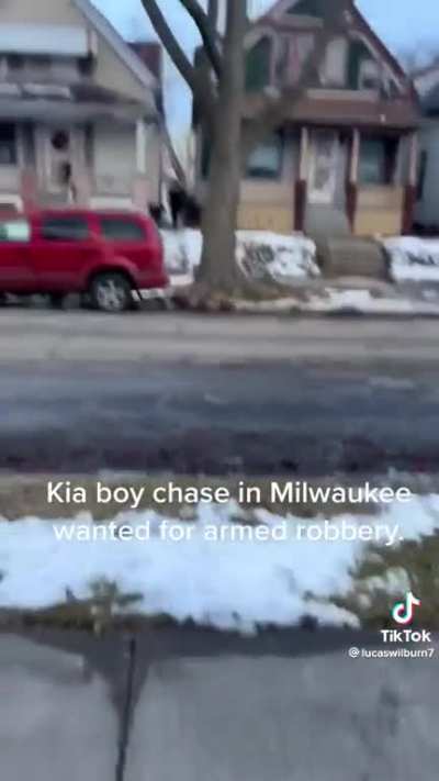 Police chase in Milwaukee
