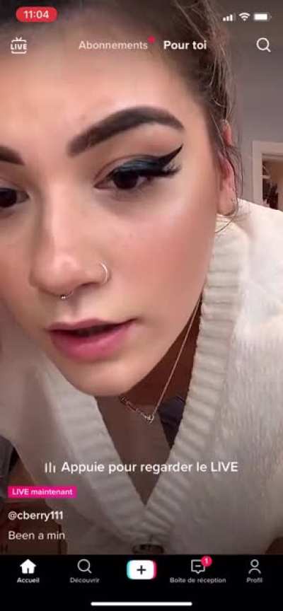 TikTok girl boobs