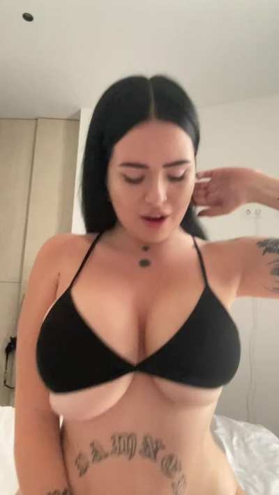 Grab her updated 9 giga mega 🔥 link in comments 👇