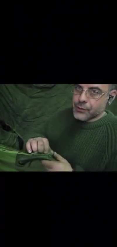 How to open Velcro so that no one hears it.