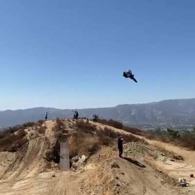 Colby Raha is not human. Whipping a 200’+ gap 5th pinned like it’s nothing.