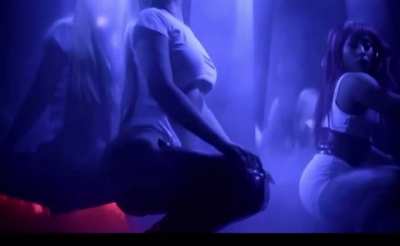 Iggy Shaking Ass