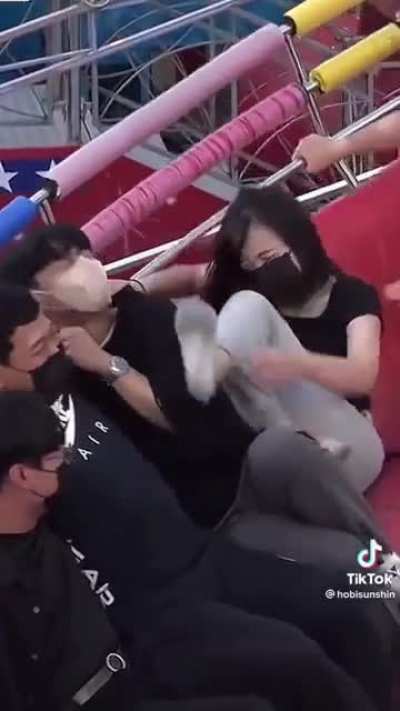 what is she doing?😭