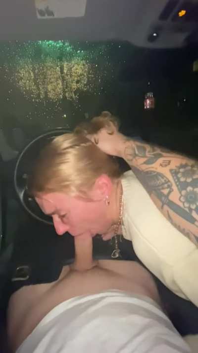 Paying the uber driver