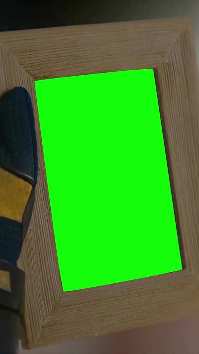 [MEME TEMPLATE] Wolverine looking at Picture meme Green Screen - Deadpool and Wolverine