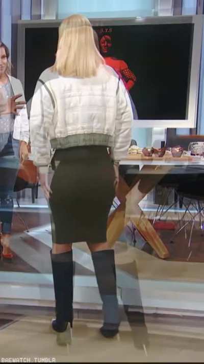 Iggy Azalea (Access Live)