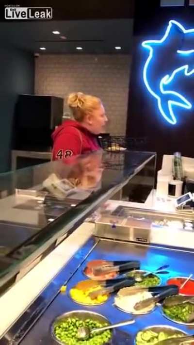Karen Freaks Out At Restaurant