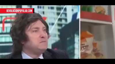 O sea que reconoce haber puesto de ministro de economía a un chorro inútil?