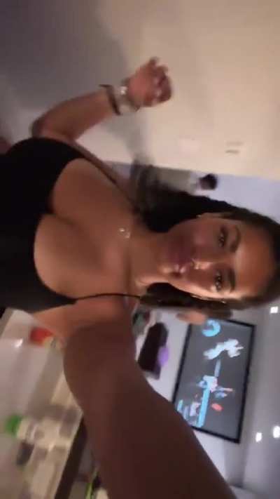 @v1ct0riaaa