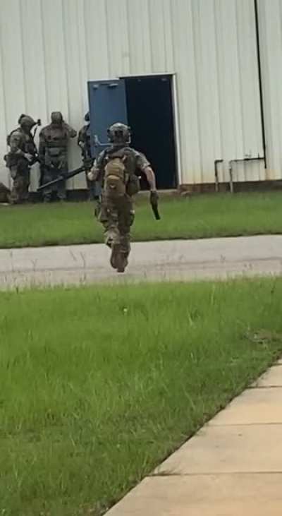 GRENADE