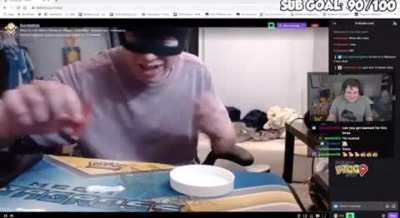 Streamer raids streamer while he’s snorting gfuel, can’t show that on stream for TOS