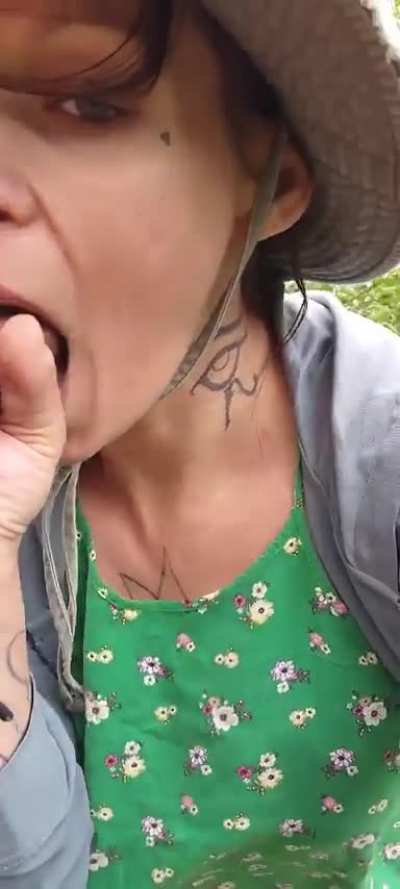 🤳
