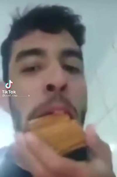 que tu mami no te dijo que comieras despacito 😡