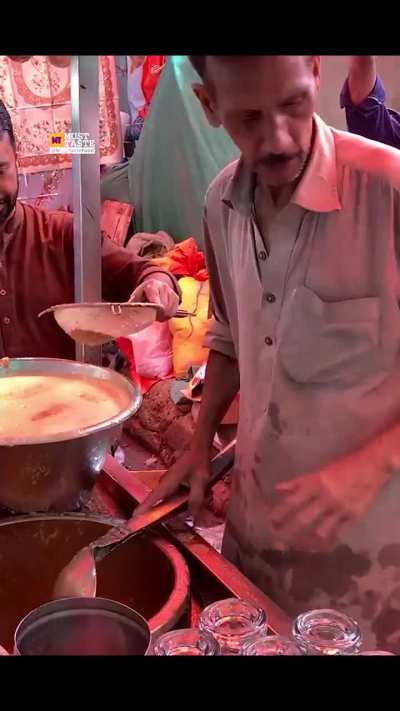 Healthy Peach Juice - Aroo Ka Sharbath- Refreshing Summer Street Drink