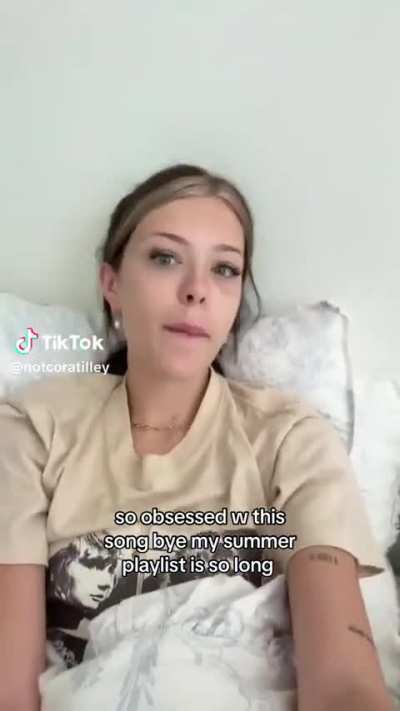 this is how she’s works in bed?