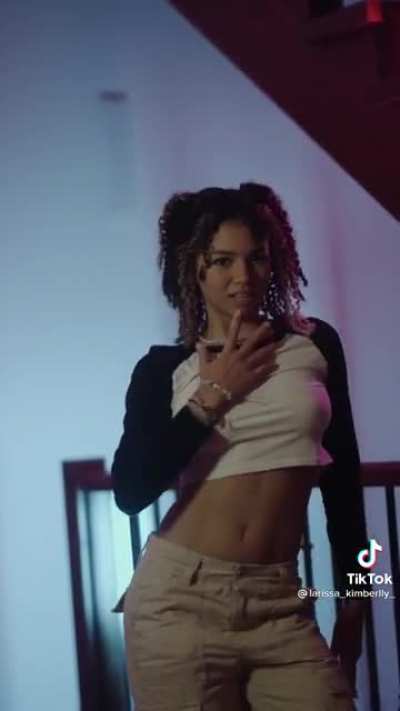 Sensual but Sweet ☺ [@larissa_kimberlly_]