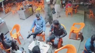 old video resurfaces : Terrorist in karachi (pakistan) robbing people.