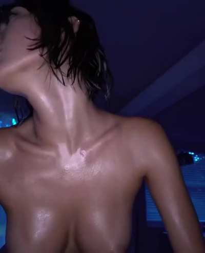 Oiled tits