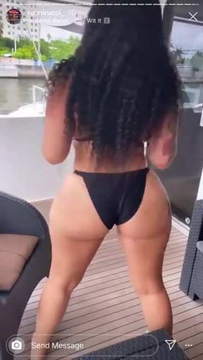 From her story🤤