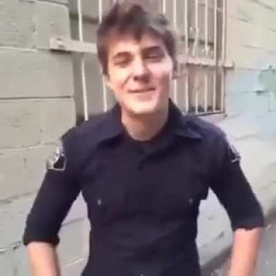 '-'