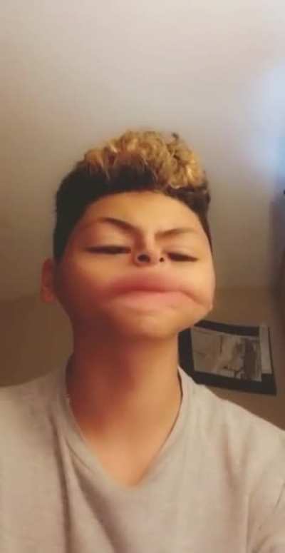 It it wasn’t for this filter, I don’t think I would’ve laughed at this (btw this is me about a year ago)