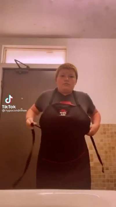 very interesting technique to put on an apron
