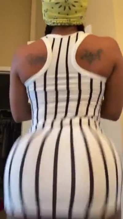 Ass clapping