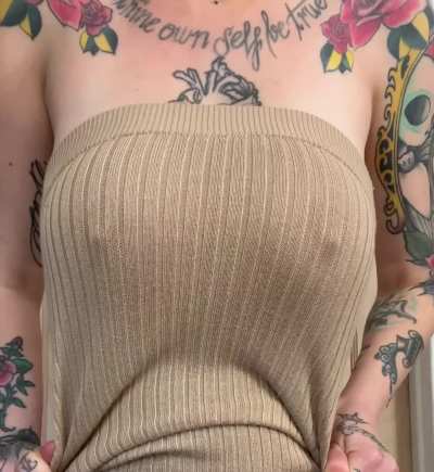 Didnât even realize I Went to work today without a bra on. #hornynipples