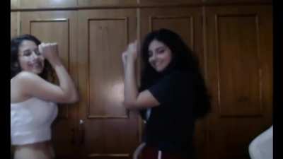 Esses são os famosos Les Twins? *0*