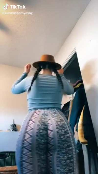 Soft & Jiggly No.81 (She Is My #1 TikToker In Flares) 😍🍑🤤🤤🤤