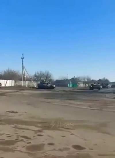 Russian tanks around Kharkiv